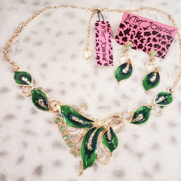 Gold plated Red green purple sparkly crystal feather necklace earrings sets - Picture 16 of 16